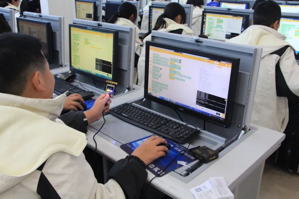 科技啟智 · 奔赴創(chuàng)新夢