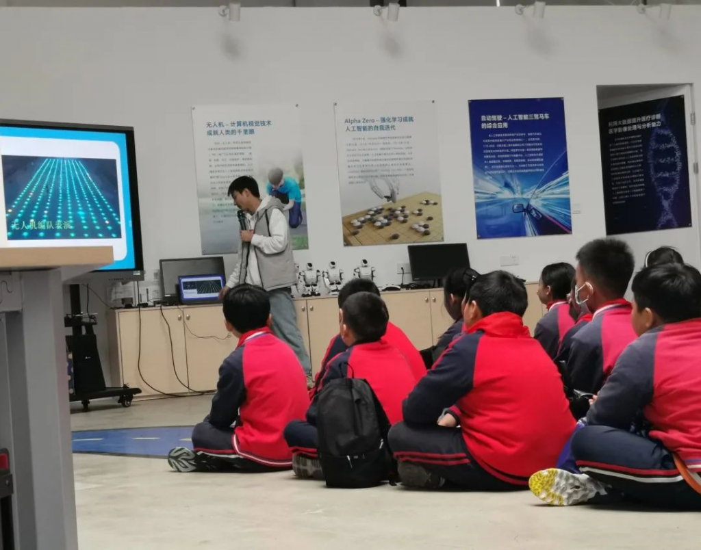 探索科學奧秘 追尋飛行夢想