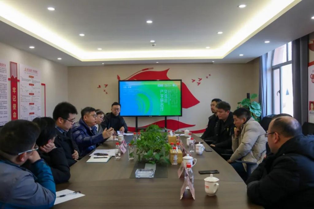 江西的設(shè)計(jì)產(chǎn)學(xué)研工作怎么做？這場(chǎng)頭腦風(fēng)暴來(lái)支招…