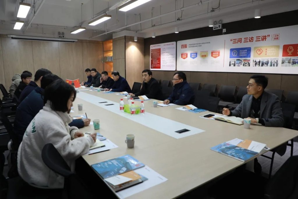 山陽區委常委、組織部長柴英杰到訪中原工業設計城參觀指導