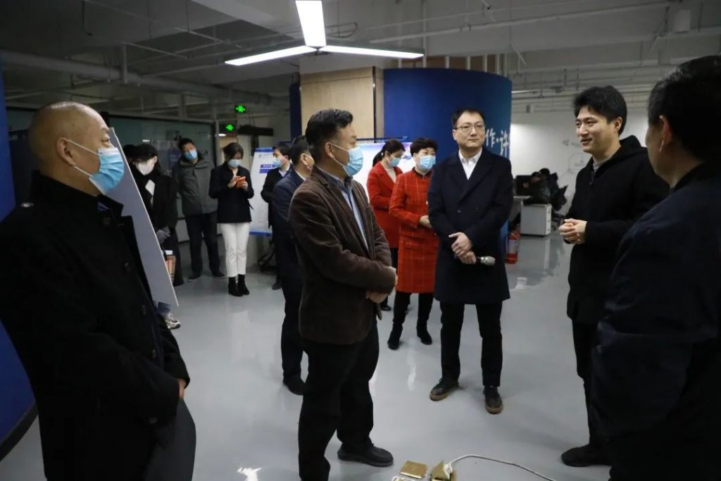 快訊丨市委統戰部副部長劉希有一行蒞臨中原工業設計城參觀考察