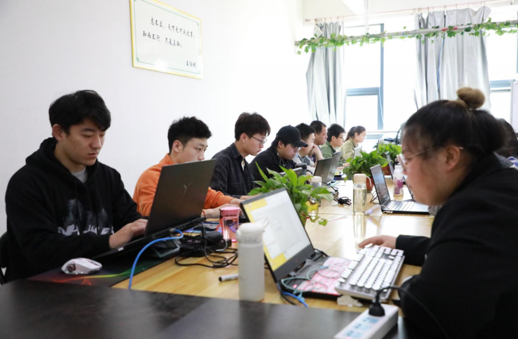 講好園區(qū)企業(yè)故事丨數(shù)據(jù)就是心臟 --專訪河南蘭邇軟件科技有限公司