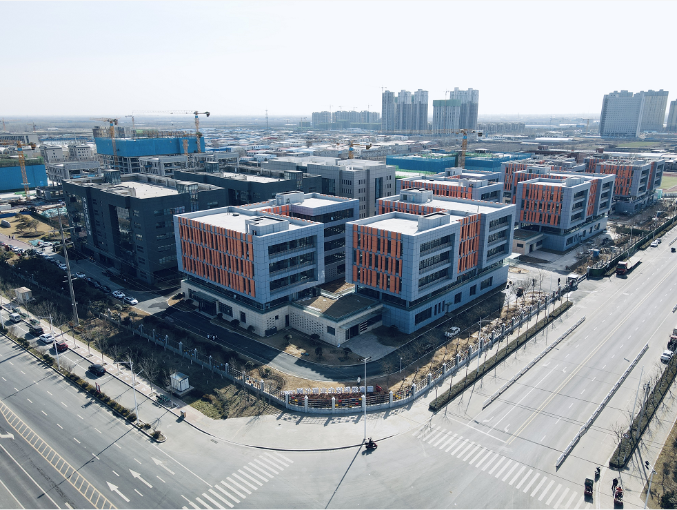 走進園區，感受夏日炎炎里的“理想之城”！