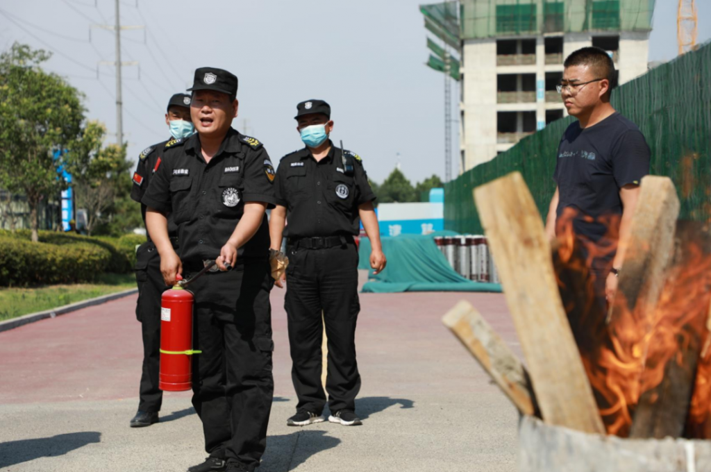 消防演練丨園區(qū)舉辦2022年夏季消防演練活動(dòng)
