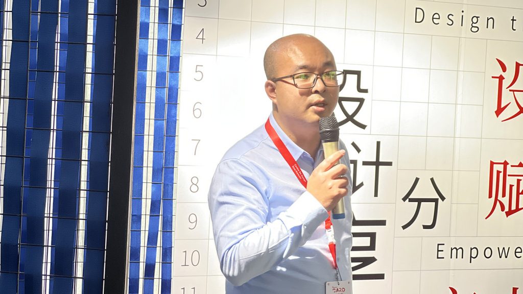 “冰墩墩之父”曹雪教授走進設計城 分享設計思維賦能產業升級秘籍