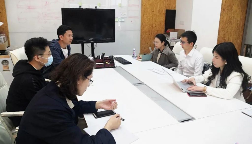 資深法律顧問(wèn)團(tuán)隊(duì)走進(jìn)設(shè)計(jì)城，為企業(yè)高質(zhì)量發(fā)展保駕護(hù)航！