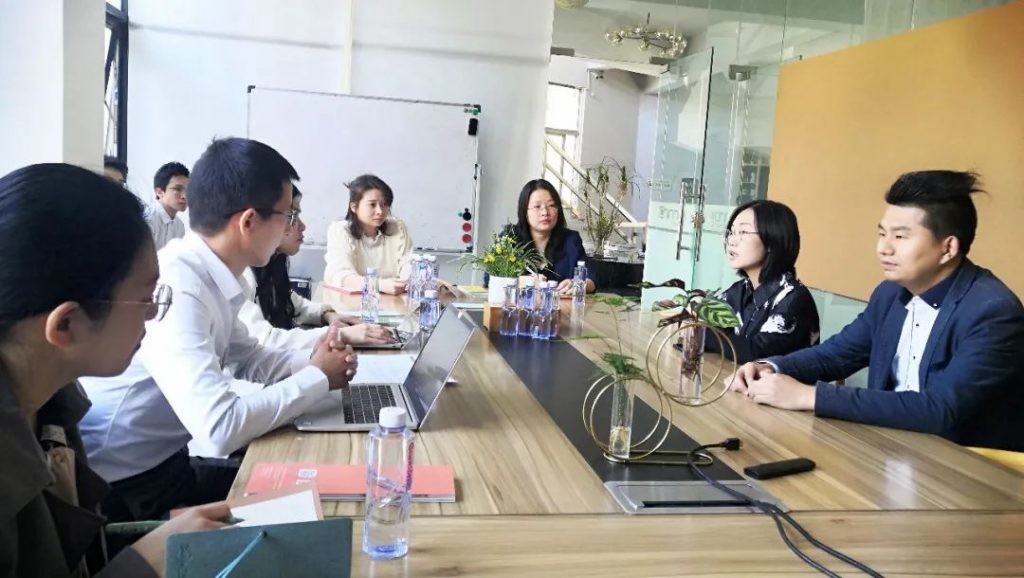 資深法律顧問(wèn)團(tuán)隊(duì)走進(jìn)設(shè)計(jì)城，為企業(yè)高質(zhì)量發(fā)展保駕護(hù)航！