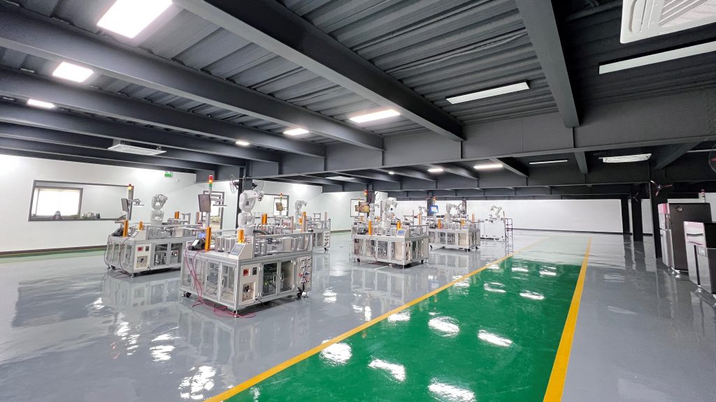 工業機器人應用工程師開班！設計城為順德智造培養“種子人才”