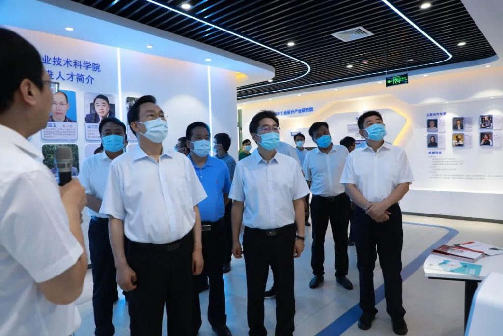 省人大常委會黨組書記、副主任孔昌生一行蒞臨設計城參觀調研