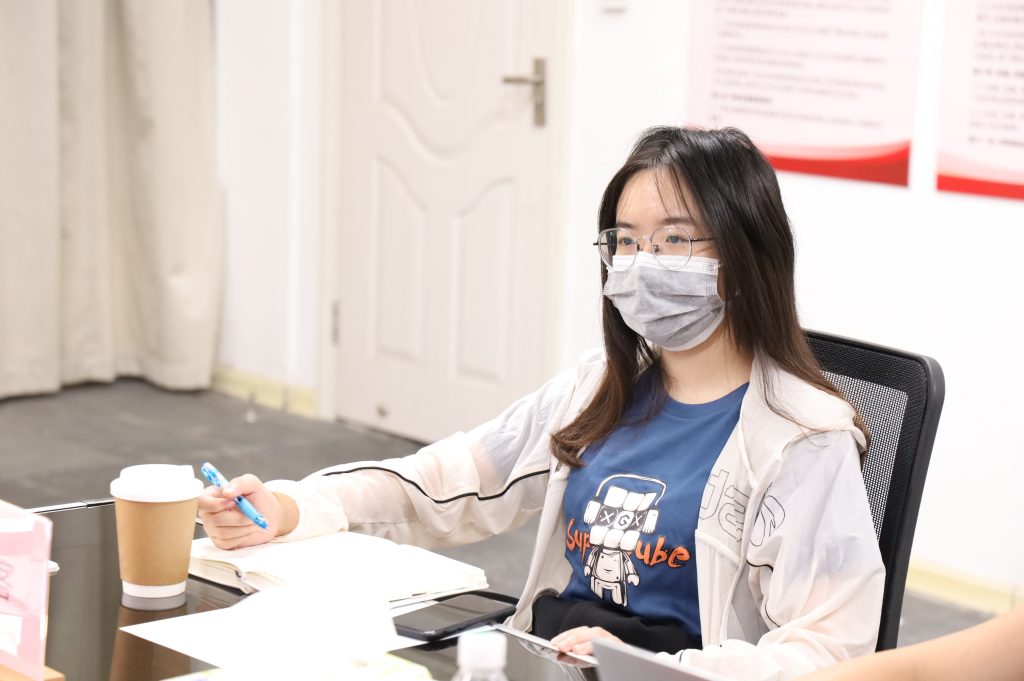 順德推動工業設計產業集聚發展專題研討會在設計城完滿舉行