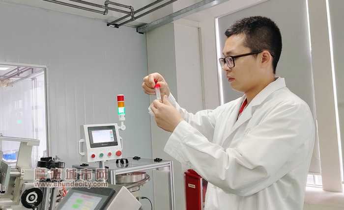 【視頻】光榮與使命·我們①|關燁鋒：設計城內的全能“設計師”