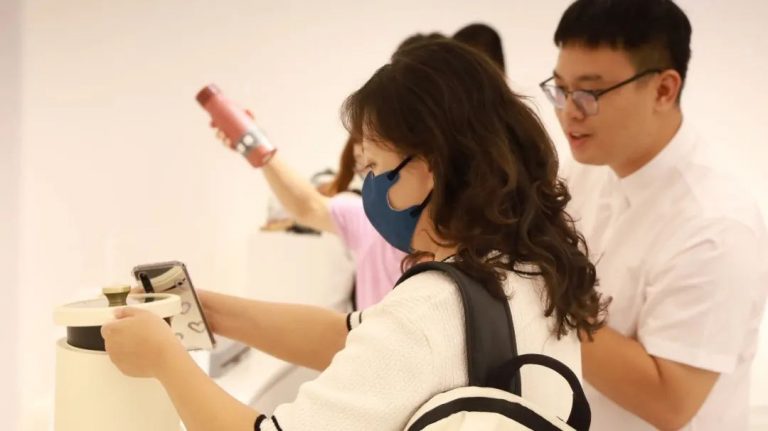 阿里研究院團隊走進設(shè)計城，調(diào)研“工業(yè)設(shè)計產(chǎn)品貿(mào)易”新態(tài)勢