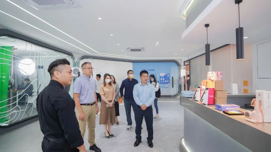 設計城攜手共建佛山市首個互聯網營銷師基地與考點