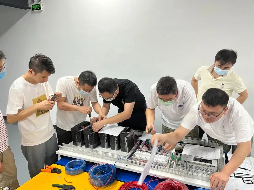 設計城造就高技能人才 PLC培訓課程火熱進行中