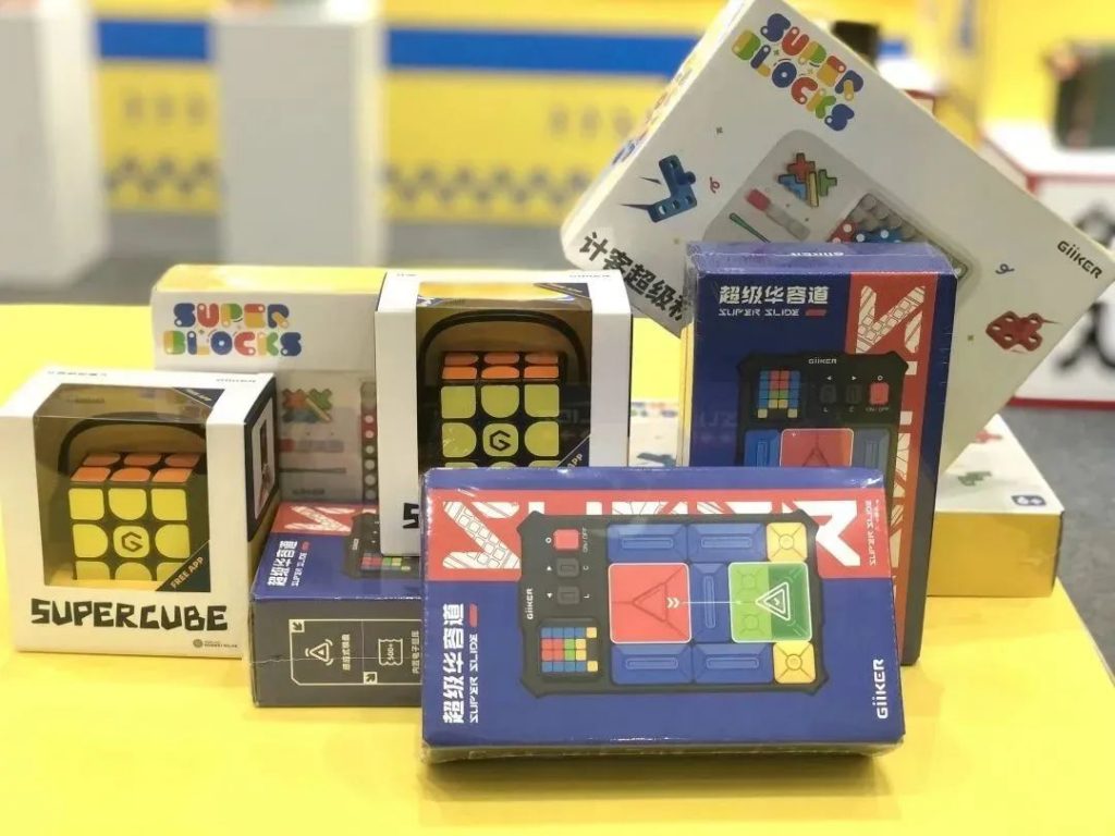 一起“箱”遇設計！設計城產品亮相佛山潭州陶瓷展