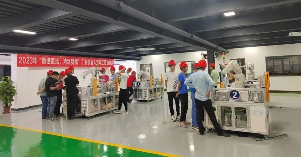 匠培灣區青年 設計城聚力政校企 樹典范