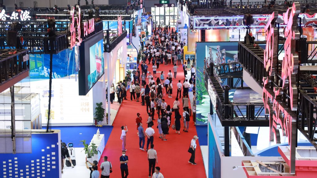 設計城打卡深圳文博會：原創設計展現創新魅力