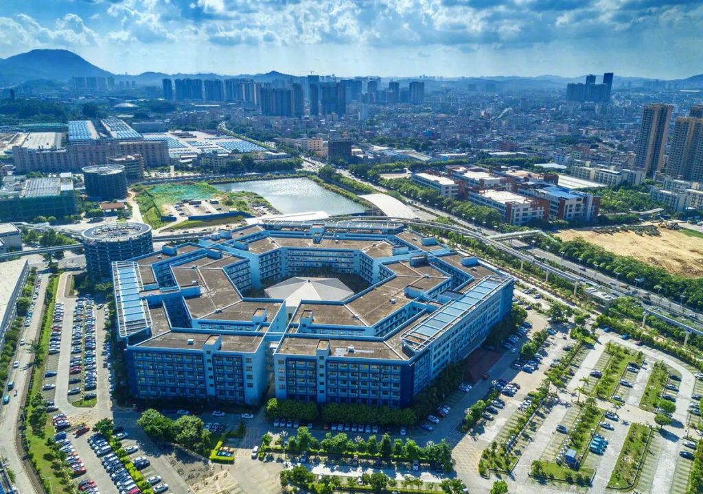 “漫走設(shè)計(jì)”打卡深圳 探索設(shè)計(jì)之都的創(chuàng)新密碼