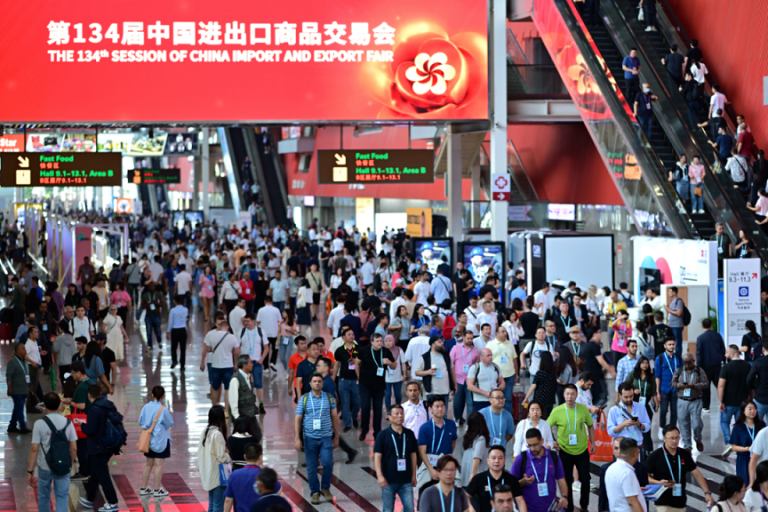 廣東工業設計城創新力量集結，成為廣交會“顯眼包”