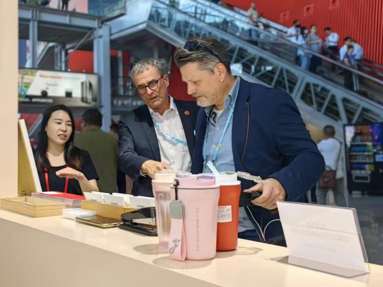 廣東工業設計城創新力量集結，成為廣交會“顯眼包”