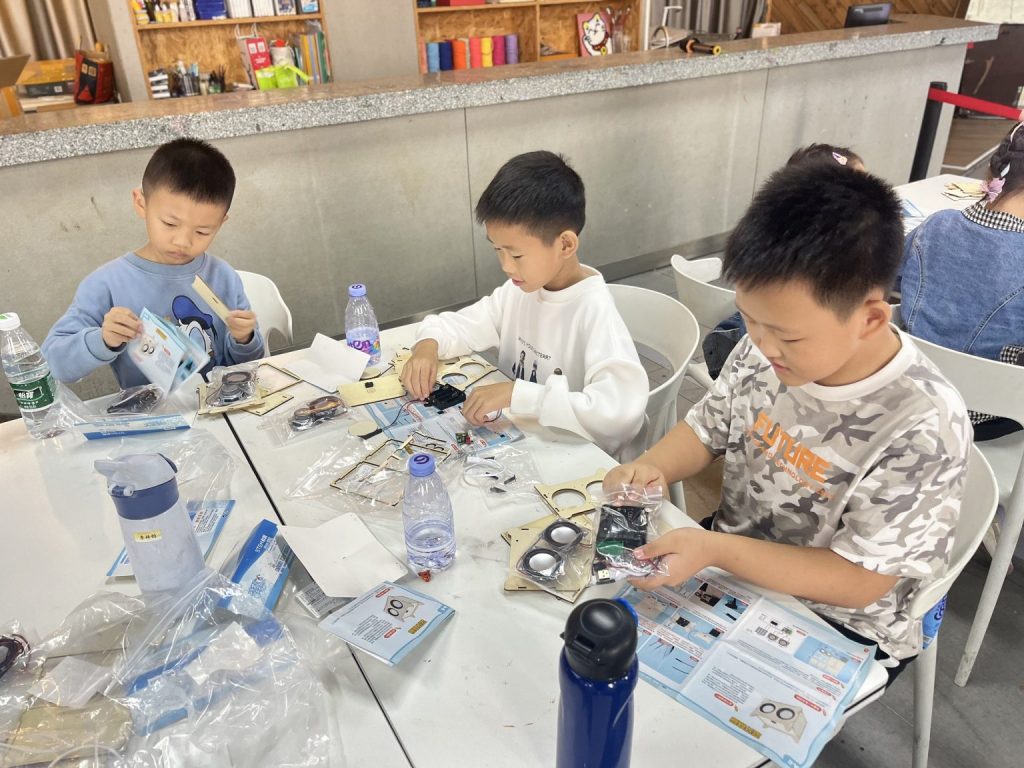 創新設計研學周：五期研學課程 開啟青少年好奇造物之旅