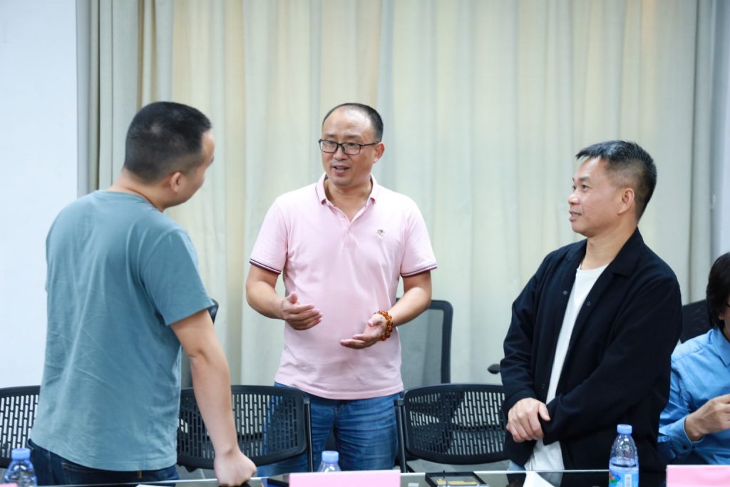 走在前列 青春建功 | 佛山兩新組織主題團日活動走進設計城