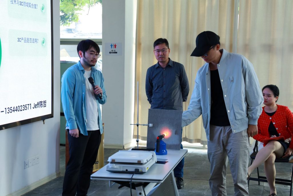 走在前列 青春建功 | 佛山兩新組織主題團日活動走進設計城