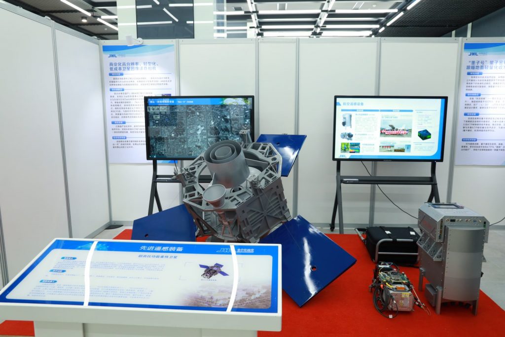 “漫走設計”走進南海 探索前沿科技與高新材料