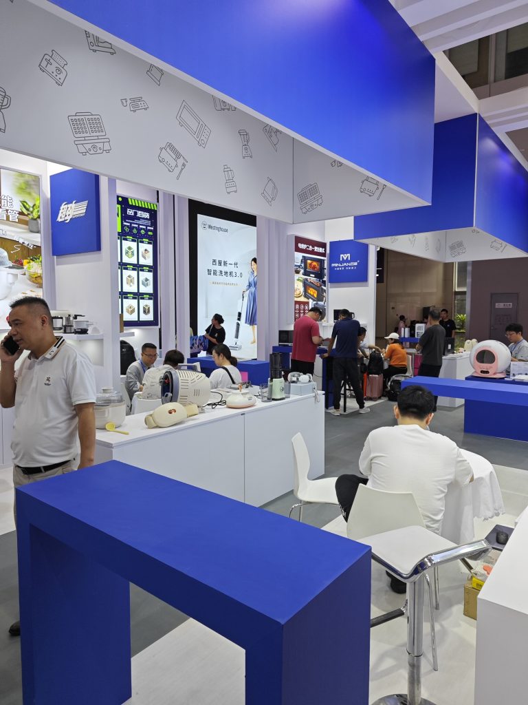 設計城原創品牌亮相深圳禮品展，引領潮禮風尚