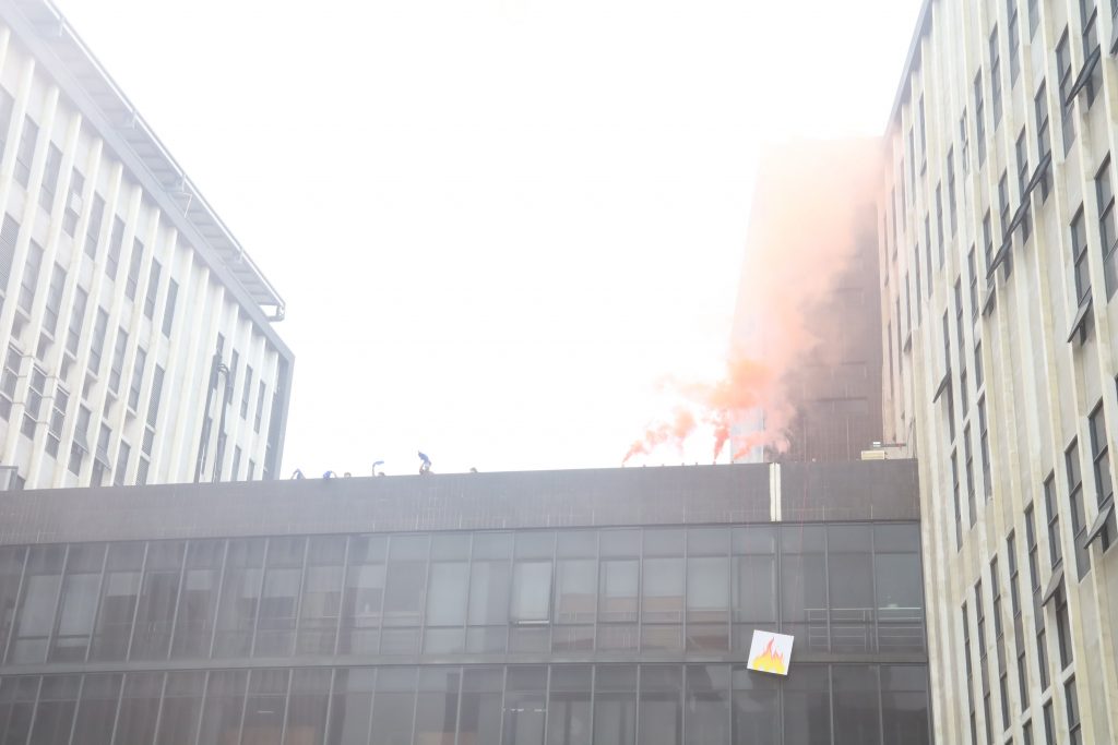 筑牢安全防線 設(shè)計(jì)城舉行消防知識培訓(xùn)和演練活動