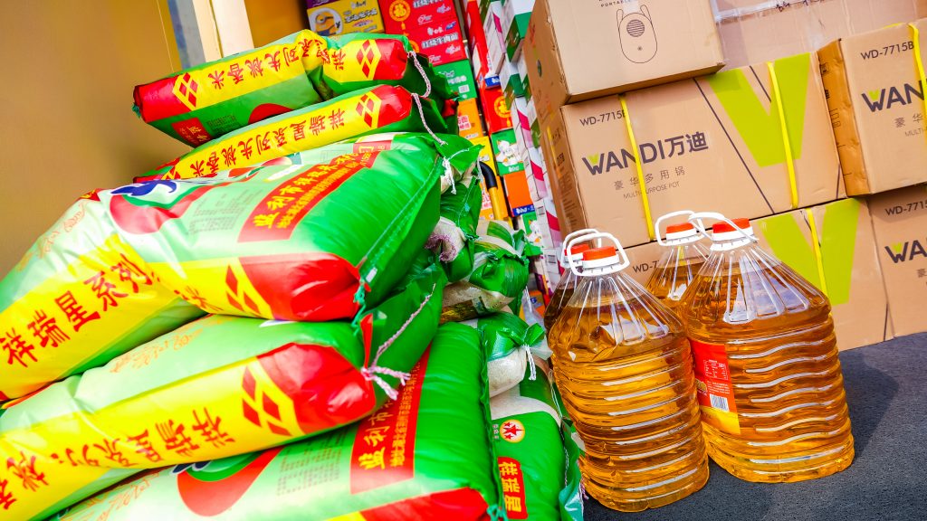 風雨同舟，守望相助，廣東工業設計城企業捐贈物資助力防汛救災