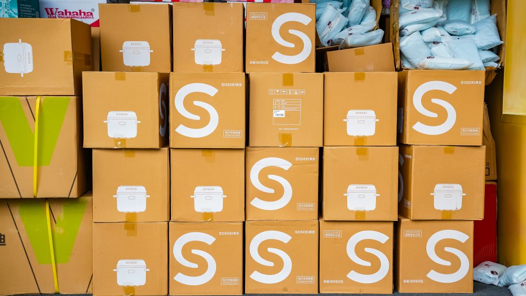 風雨同舟，守望相助，廣東工業設計城企業捐贈物資助力防汛救災