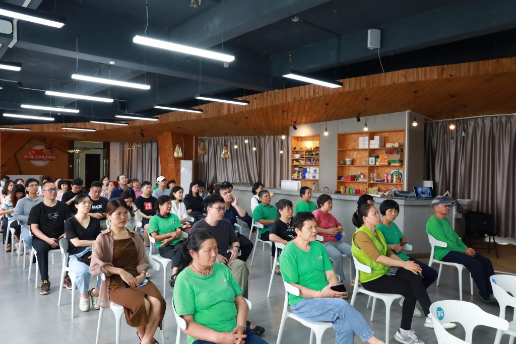 筑牢安全防線 設(shè)計(jì)城舉行消防知識培訓(xùn)和演練活動