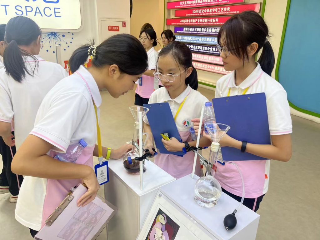 北滘學子超驚艷作品展，“10后”都當上設計師了！