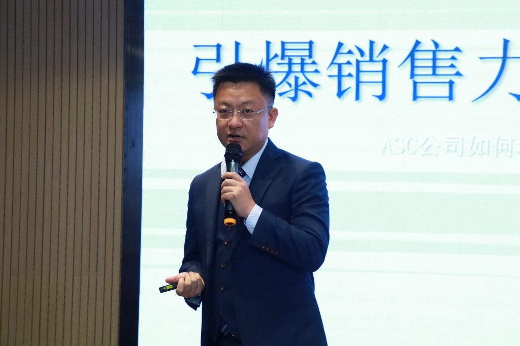 數(shù)據(jù)為翼 設(shè)計領(lǐng)航：設(shè)計城與得物“數(shù)讀”新消費(fèi)未來