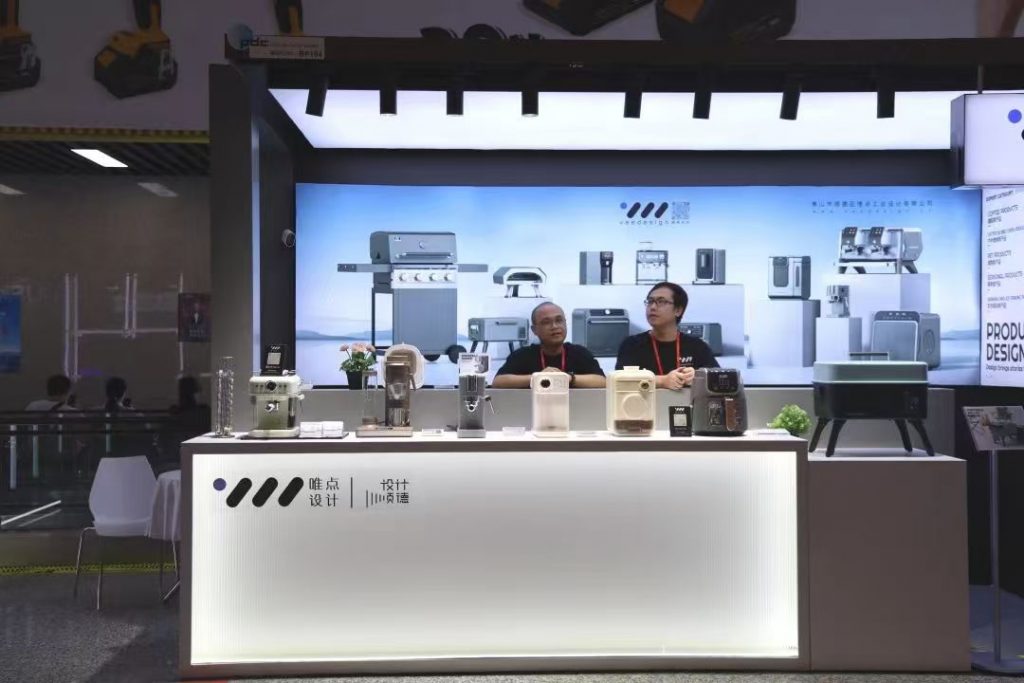 第136屆廣交會開幕首日： 順德“智造”驚艷外商 設計城“創新天團”火力全開