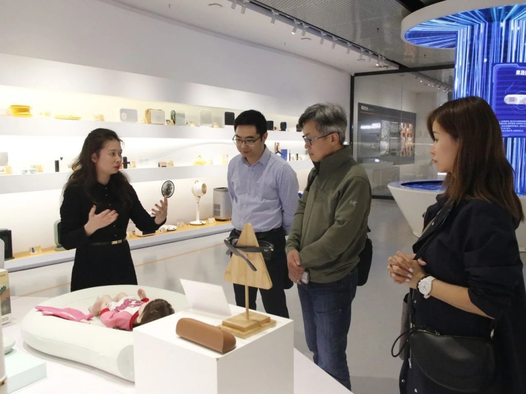 香港理工大學一行到訪廣東工業設計城，共探灣區設計人才發展新路徑