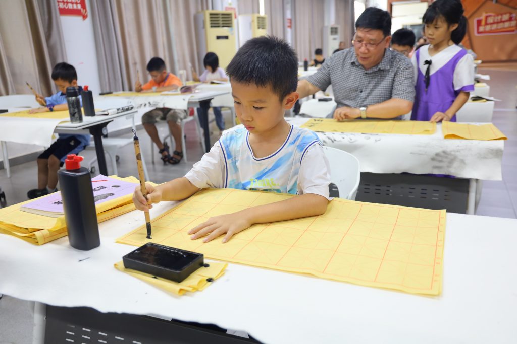 墨香伴暑假活動圓滿結束，與書法家廖鎮能共話設計