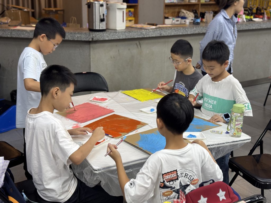 設計新苗嗨翻今夏，設計城2025年“創意啟航·少年創客營”活動圓滿收官