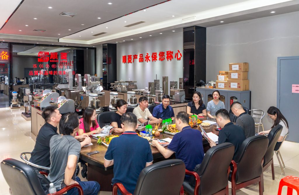 設(shè)計(jì)賦能，共創(chuàng)“廚”新 | 順德廚具業(yè)商會(huì)與設(shè)計(jì)城產(chǎn)業(yè)對(duì)接日活動(dòng)圓滿(mǎn)舉行