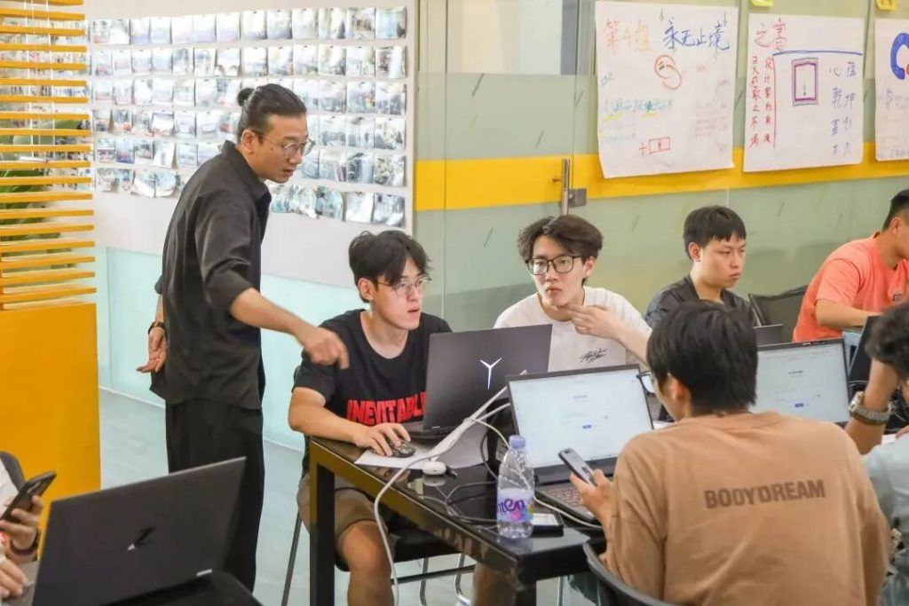 摹宙科技·締創(chuàng)者人工智能設計人才孵化中心” 簽約掛牌儀式成功舉行